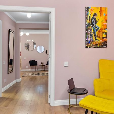 Coquet By Art City Boekarest Buitenkant foto