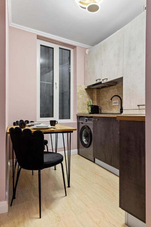 Coquet By Art City Boekarest Buitenkant foto